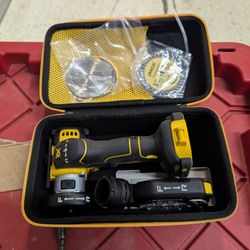 DeWalt CutOFF tool