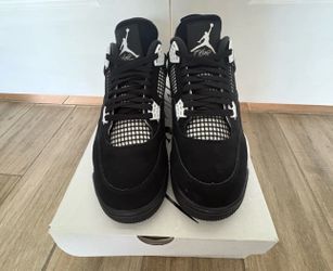 Jordan 4 White Thunder Size Men’s 10.5