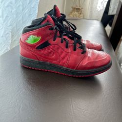 Retro Jordan 1 Red Size 6