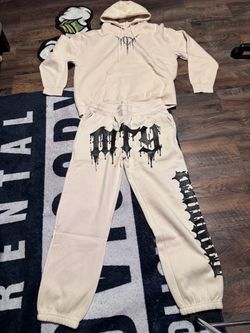 MTY sweat suit