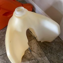 Dirt bike desert tank