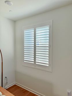 Window Shutters, Sliding Door Shutters, French Door Shutters, Closet Shutters. Persianas de Madera. Servicing  All Southern California. 951-573-2560