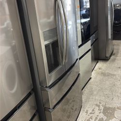 Frigidaire French Door Refrigerator 