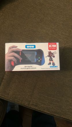 Hand held gaming console