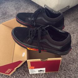 Mens Shoes/ Vans