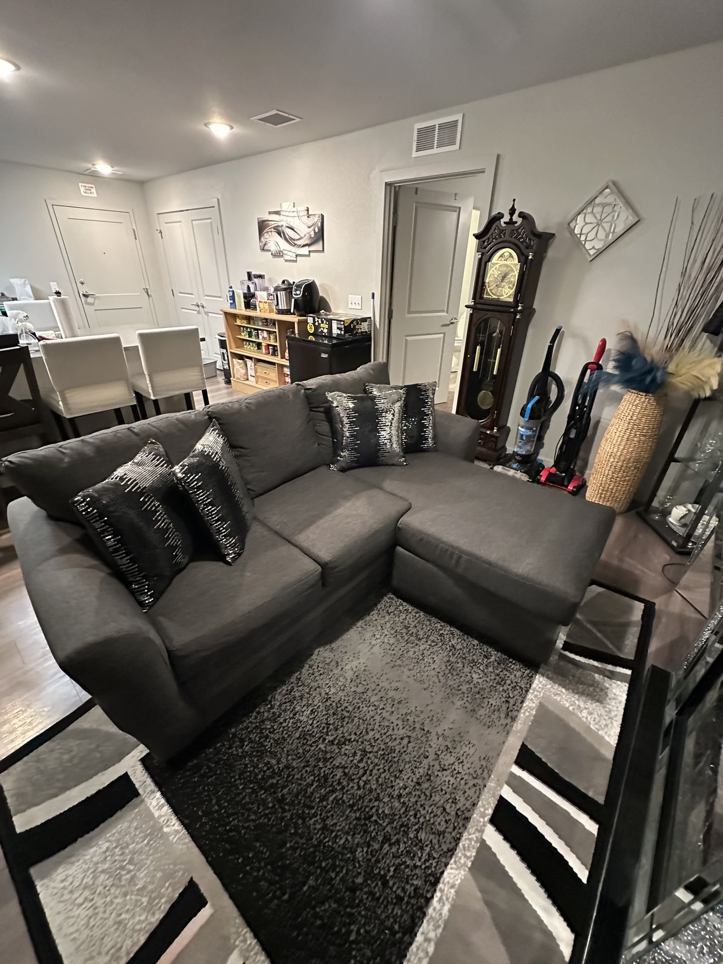 Sectional With Chaise