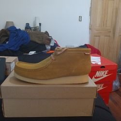 Clarks Wallabee