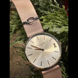 Beautiful COACH Watch 