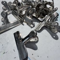 Lot Of 20 Metal Chip Clips