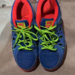 Tennis Nike For  Lady Size 8.5 Cash Only.area 77023