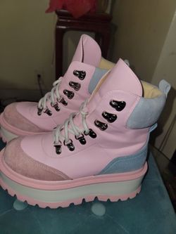 Pastel Pink Platform Hiker Boots SZ4