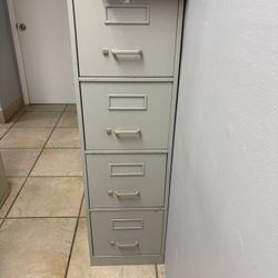 Filing Cabinets Vertical File