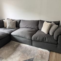 Yantis Sectional Couch