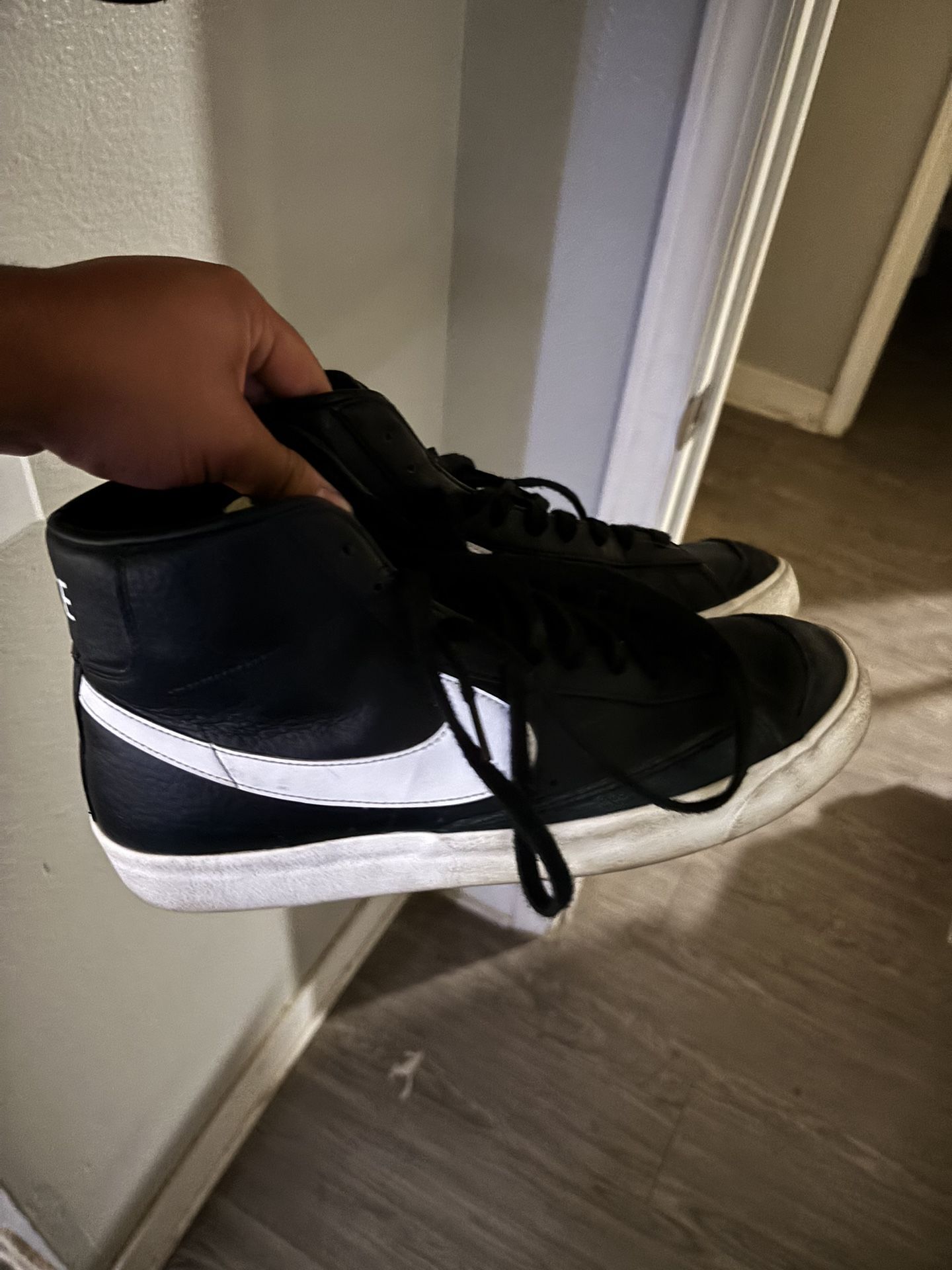 Nikes Shoes