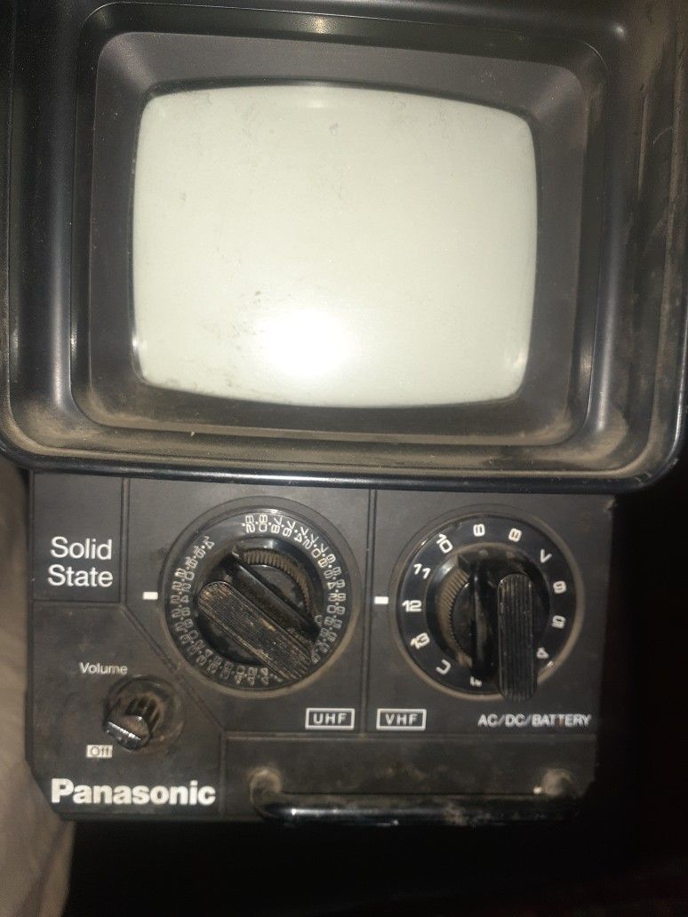 Vintage Panasonic Tr55 Solid-state TV 1977 Mini TV Television