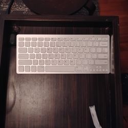 Bluetooth Keyboard 