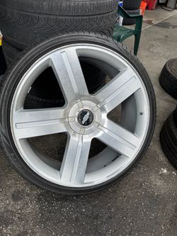 26’ Texas edition Chevrolet wheels