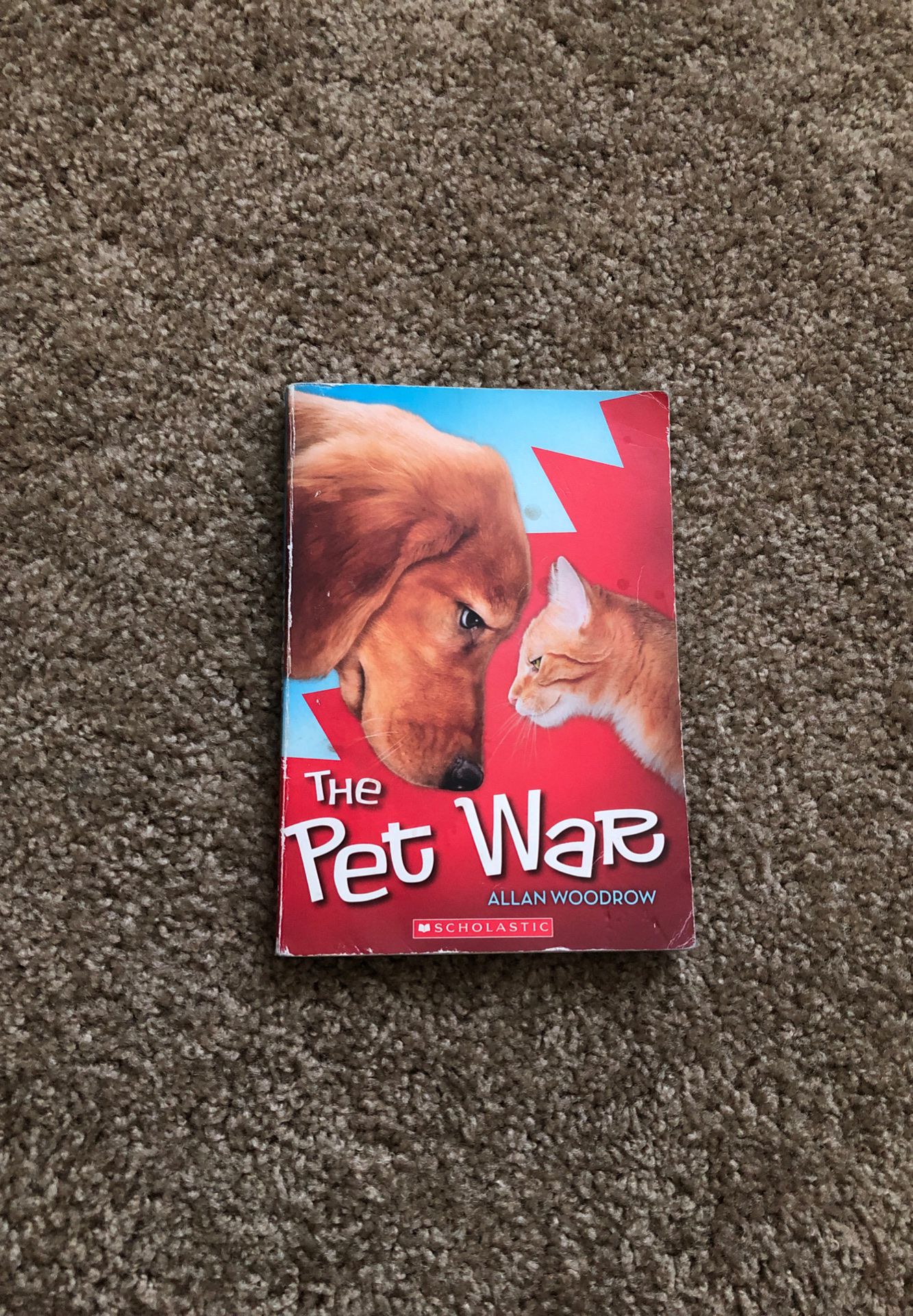 Book: The Pet War, Author: Allan Woodrow