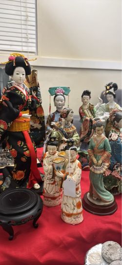 Vintage porcelain Asian Figurine and Doll Collection