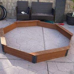 Sand box