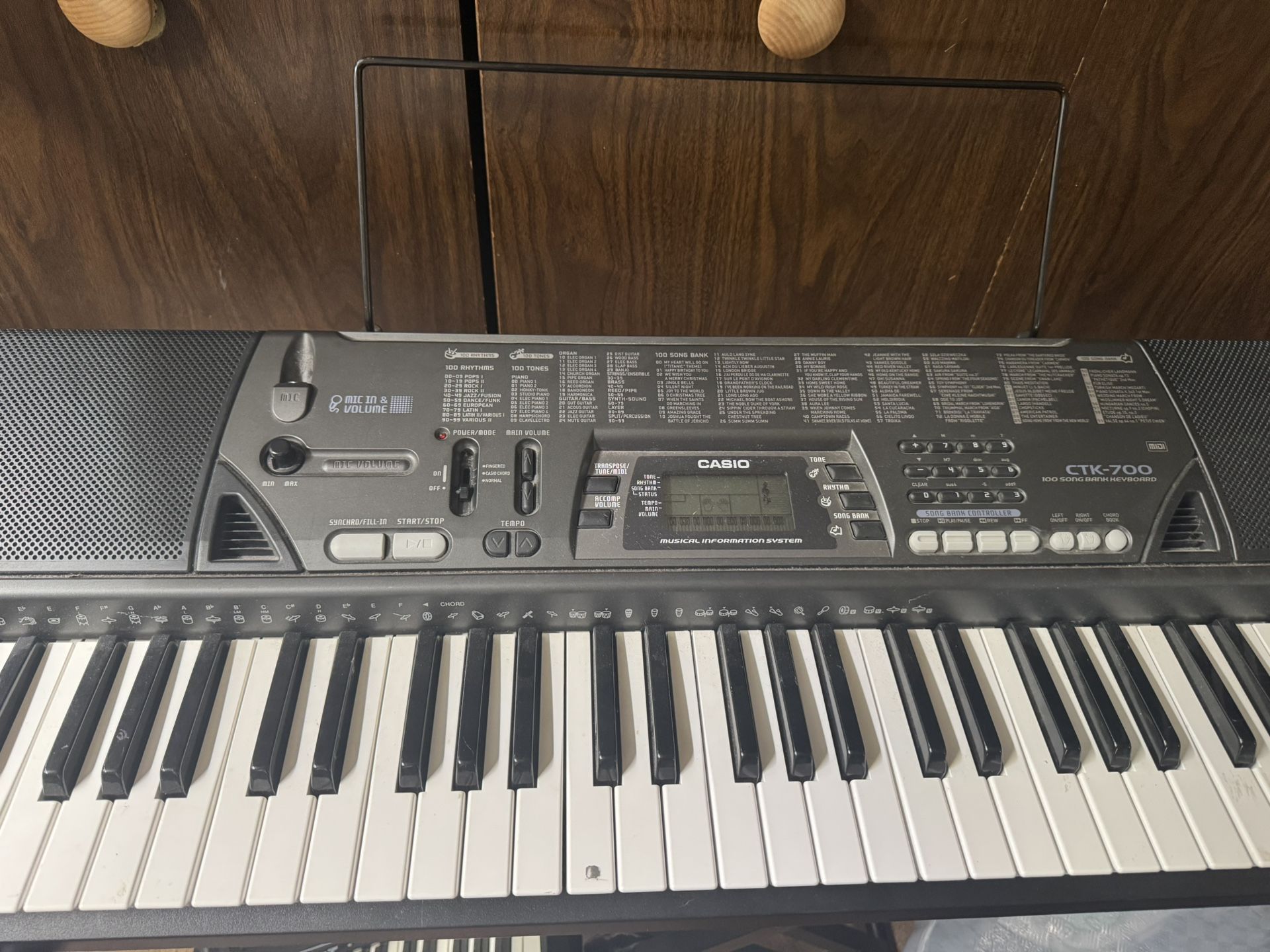 Casio CTK-700