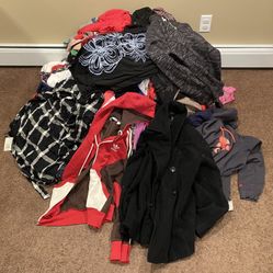 Women’s Clothing Bulk Lots - 200+ Items! - Tops/Bottoms