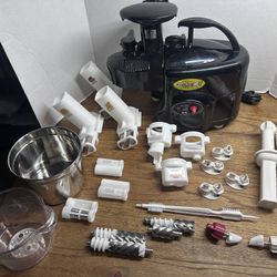 GREEN POWER Black KP-E1304 Juicer Extractor Twin Gear Fruit Veggie