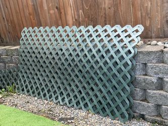 2 Green Lattice Panels 4' x 8' - Great for Garden, Fence or Deck