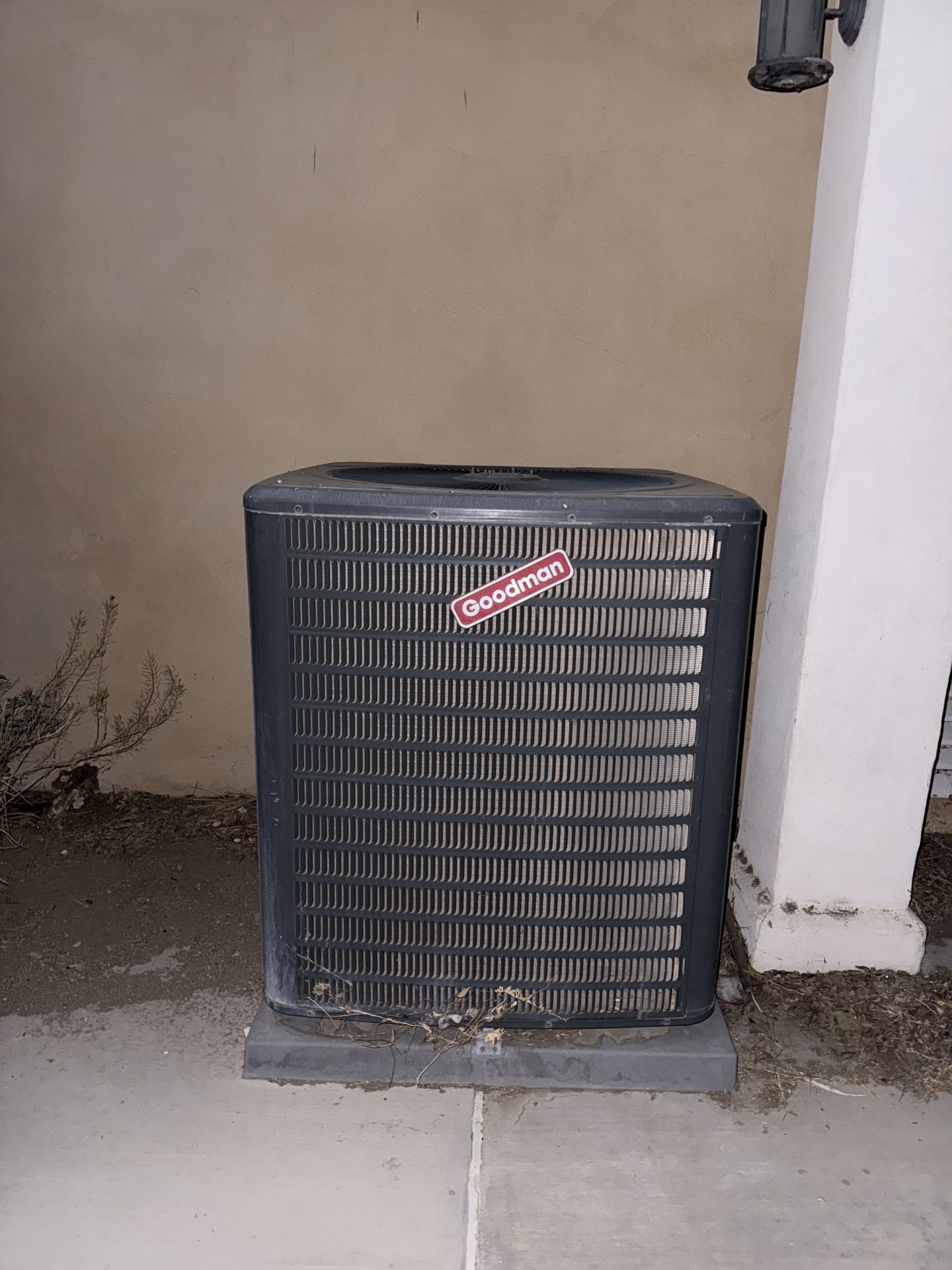 Goodman Central AC Condenser Unit – Used, As-Is