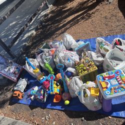 Free Kids Toys! Pick Up ASAP Before It Rains!