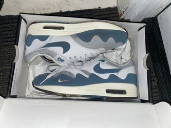 Nike Patta Size 9 150 OBO