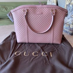 Large  Gucci Leather Purse 
