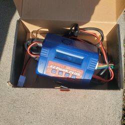 Traaxxas Car Charger