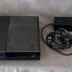 Microsoft Xbox One 500 GB Home Console Black (1540) power cord And One Controller included,  Refurbished 