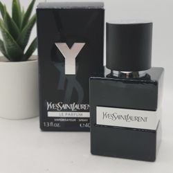 Yves Saint Laurent
 
Y Le Parfum

1.3 fl 