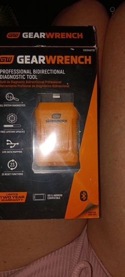 OBDII BLUETOOTH SCANNING TOOL ADAPTER