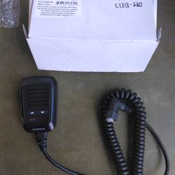 C1313 220 New In The Box Garmín Fist Mic VHF 210 AIS 10112506 00-