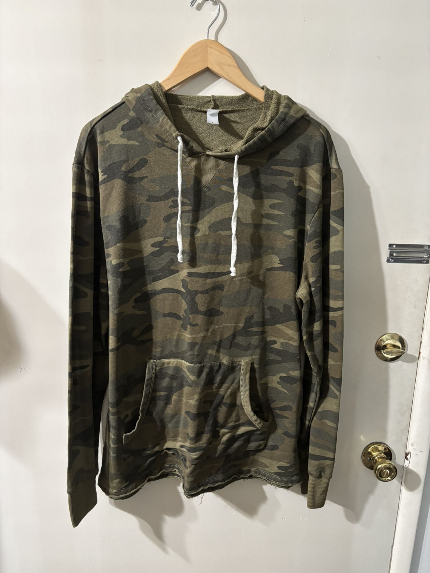 MENS ALTERNATIVE PULLOVER HOODIE JACKET CAMOUFLAGE GREEN - SIZE LARGE
