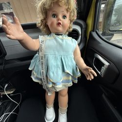 Advance Co. 24" Walking Talking Winnie Doll with Record Untested