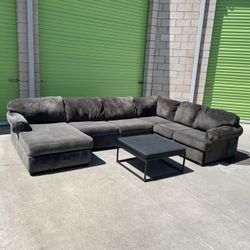 *Free Delivery* Gray Ashley Sectional Couch Sofa 