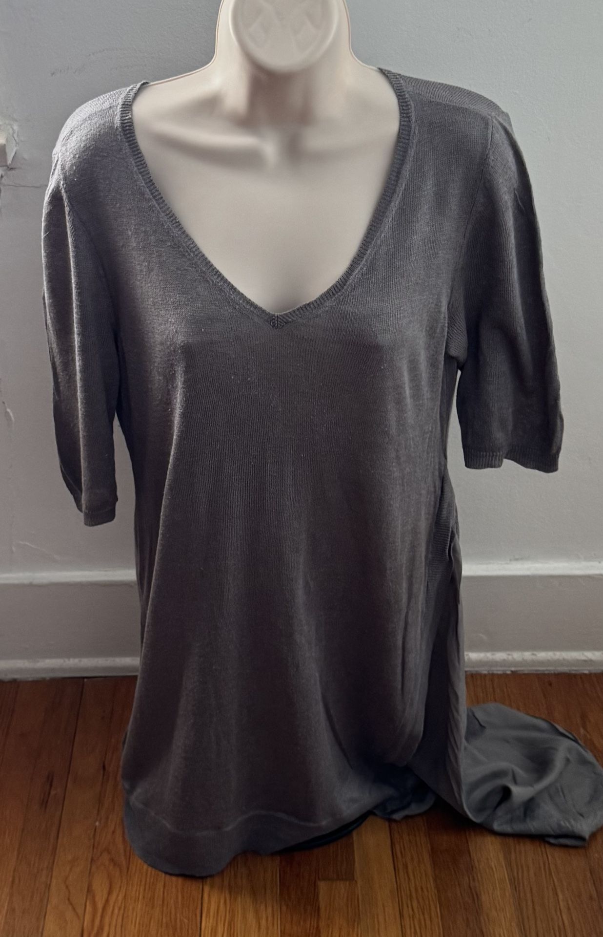 Eileen Fisher Gray Linen and Silk V-neck Silk Lining Long Blouse Tunic, size S