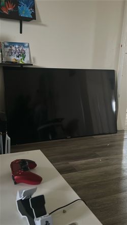 60 inch Samsung smart tv with wall mount