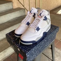 Jordan 4 Midnight Navy