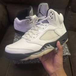 Jordan 5 Retro “Reverse Metallic”