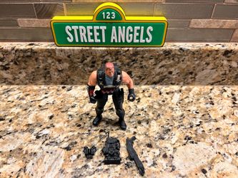 Hasbro 1995 GI Joe Extreme Sgt. Savage Detonator Operator Figure W/Accessories