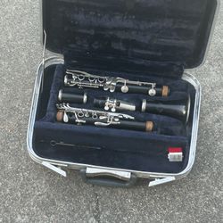 Clarinet Bb Conn Constellation Star. Wood. Used-good condition w Protec Case