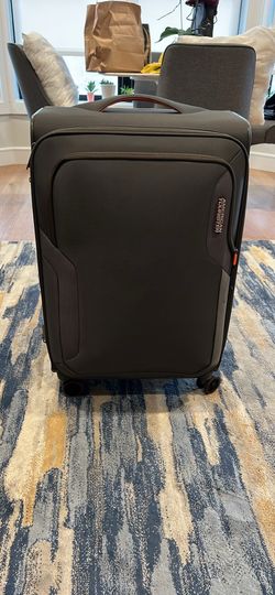 Luggage: American Tourister