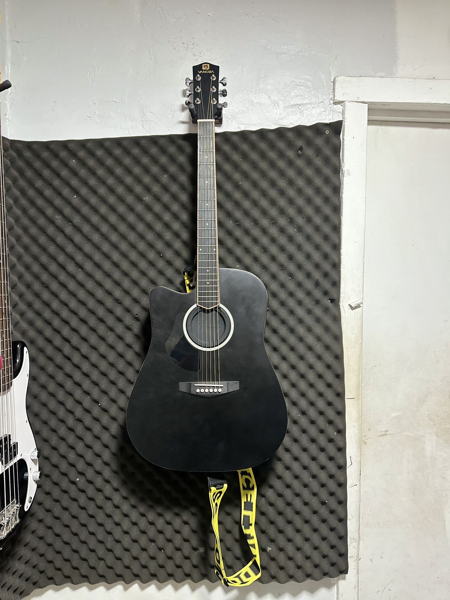 Vongoa Left Handed Guitar
