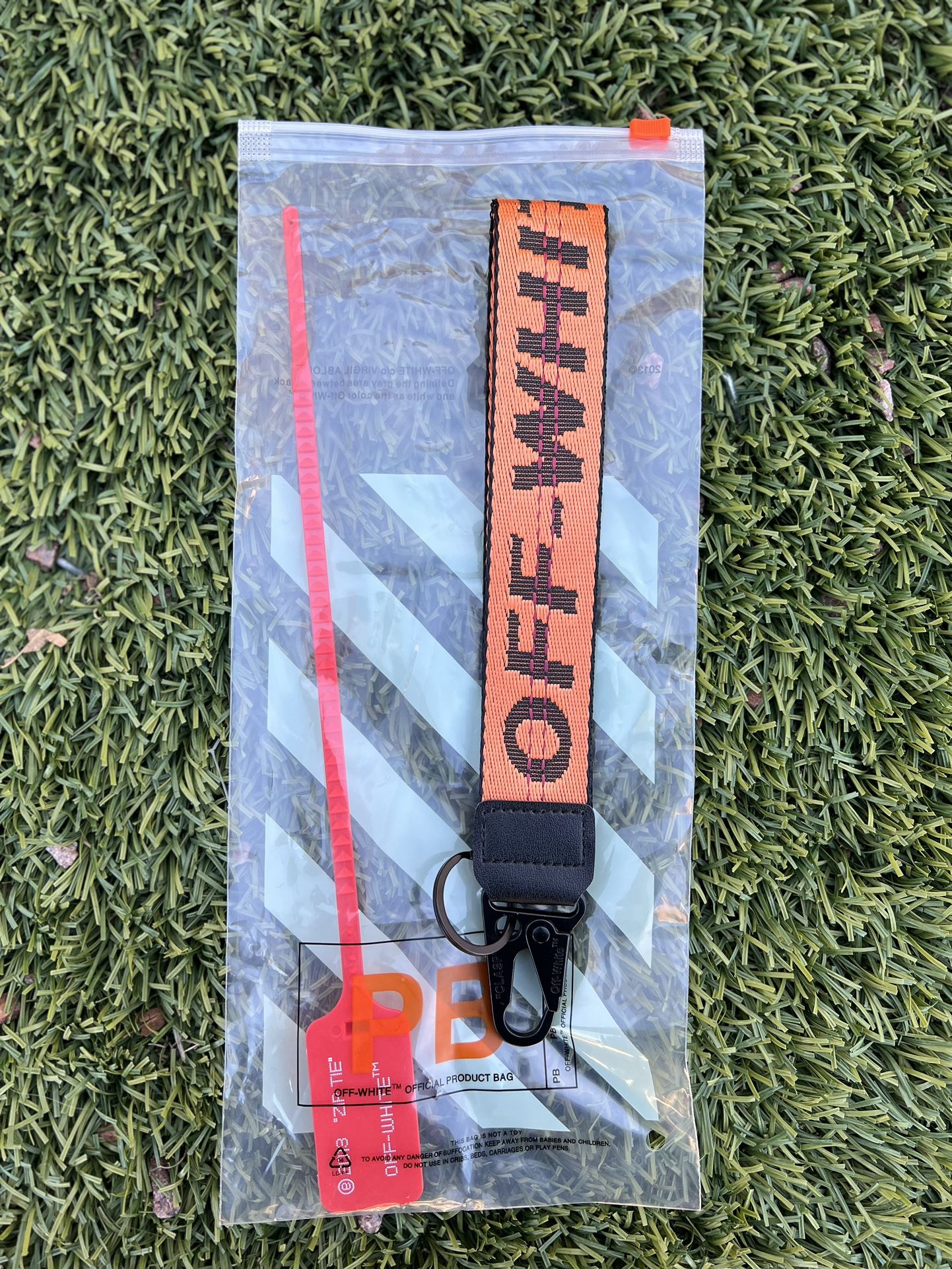 Off White Keychain Orange