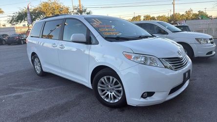 2011 Toyota Sienna